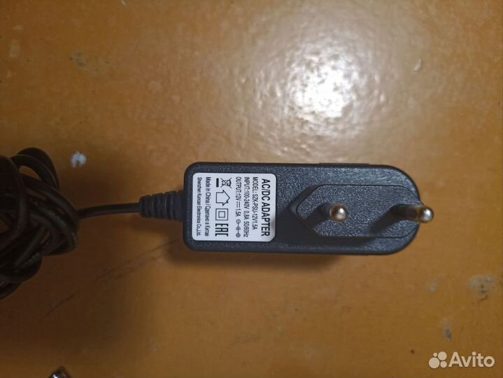Адаптер блок питания 12v 1.5 А