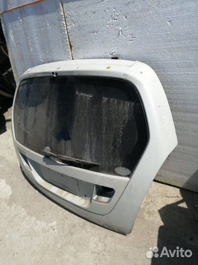 Дверь багажника Suzuki Aerio RB21