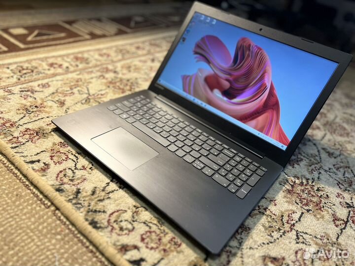 Мощный Ноутбук Lenovo Amd A6-9220/4гб/500гб