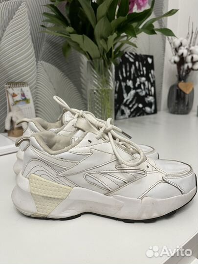 Кроссовки reebok женские