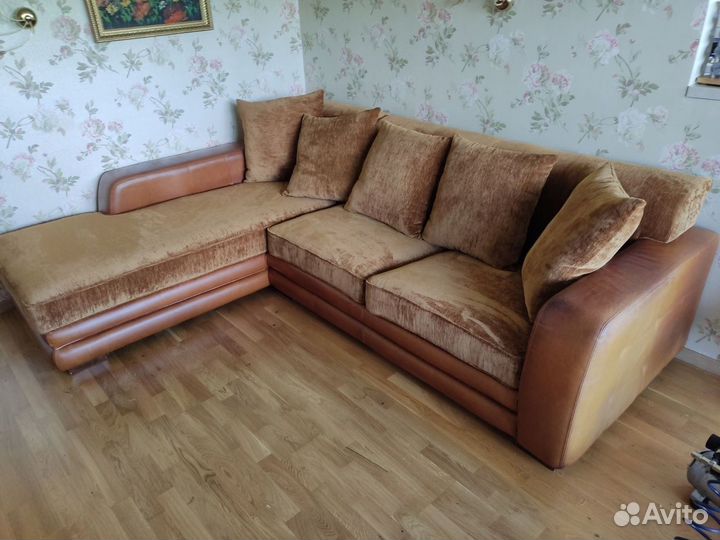 Перетяжка дивана кровати кресла