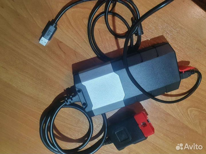 Сканер delphi ds150e