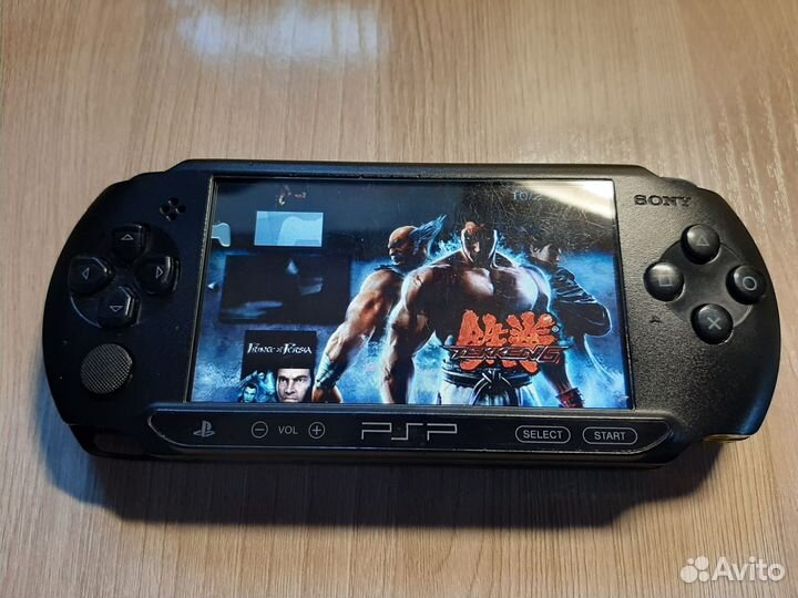Sony PSP e1008 прошита +30 игр