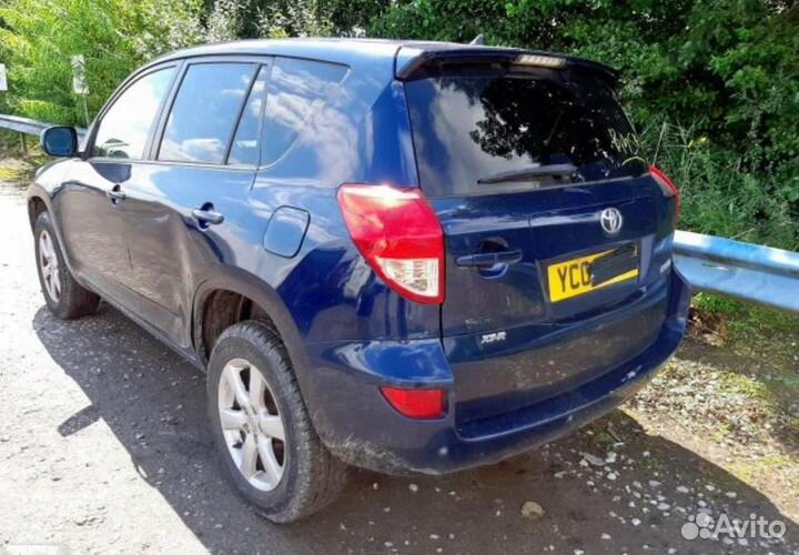 Машинокомплект Toyota RAV4 2.0 i МКПП 2008 год