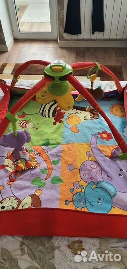 Развивающий коврик tiny love