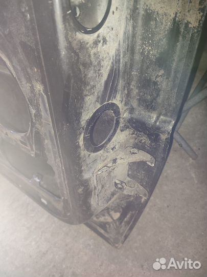 Дверь водительская Tahoe, Escalade 840