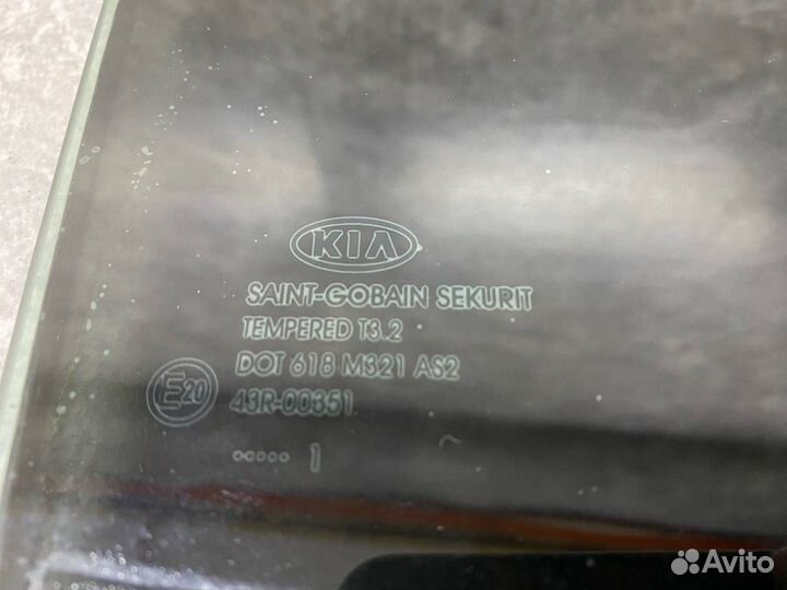 Стекло двери задней правой Kia Sportage 3 SL 2011