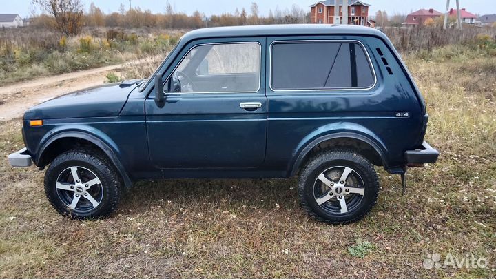 LADA 4x4 (Нива) 1.7 МТ, 2010, 111 125 км