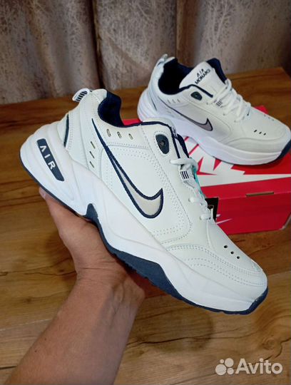 Кроссовки nike Air monarch