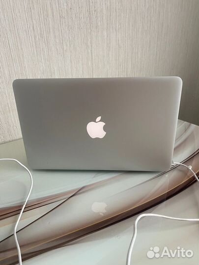 MacBook Air 11