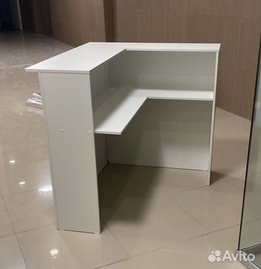 Стойка ресепшн угловая эконом