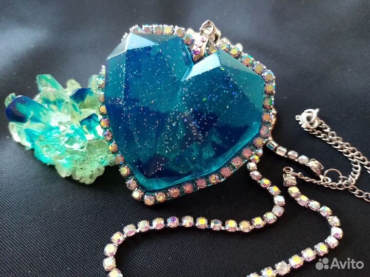 Украшение ручной работы