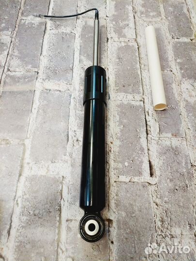 Ауди ку7 амортизатор задний
