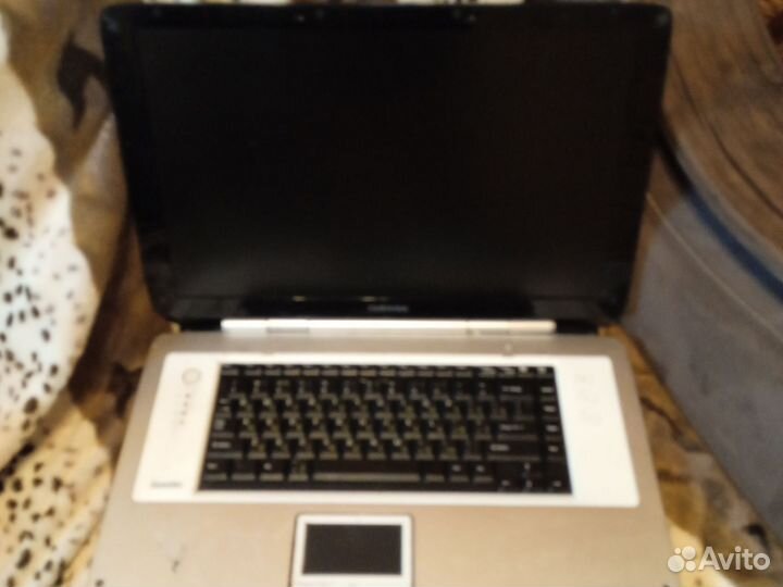 Ноутбук toshiba