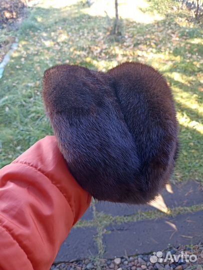 Женская норковая шапка