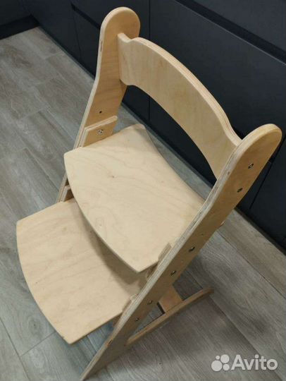 Детский растущий стул