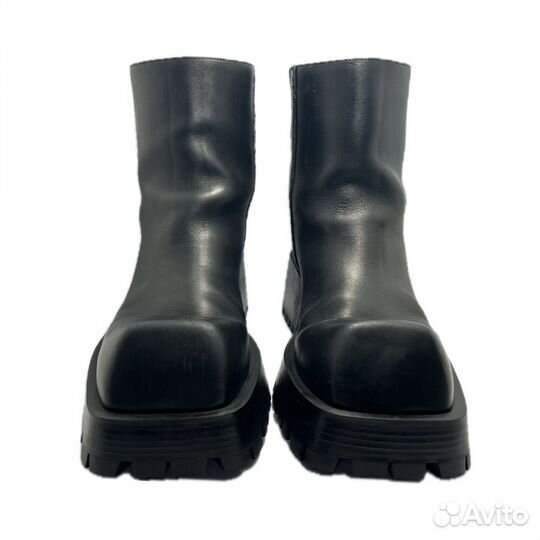 Balenciaga trooper leather boots