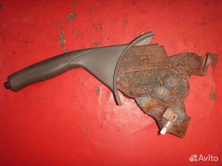 Рычаг стояночного тормоза T113508010 Chery Tiggo