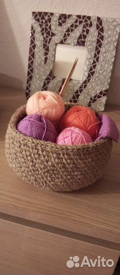 Вязаная корзина