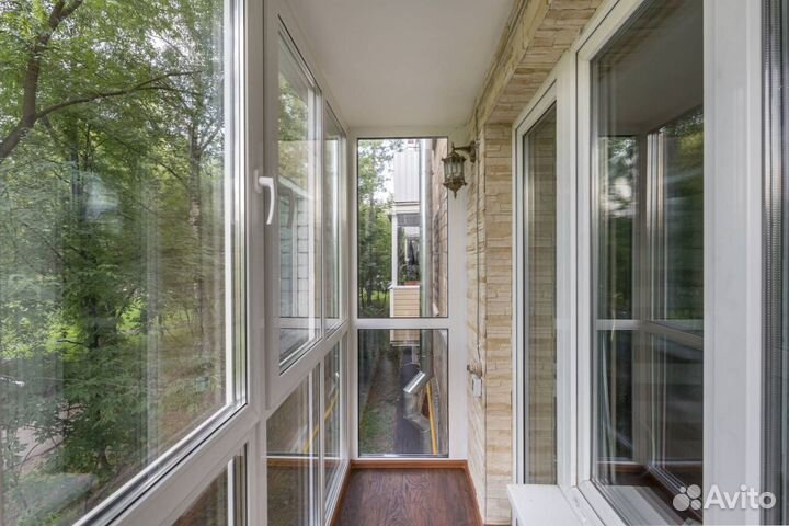 Остекление и отделка балконов