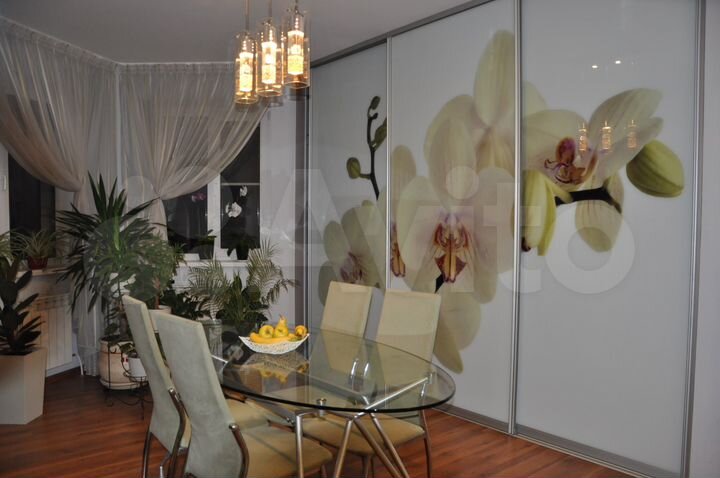 3-к. квартира, 127 м², 4/7 эт.