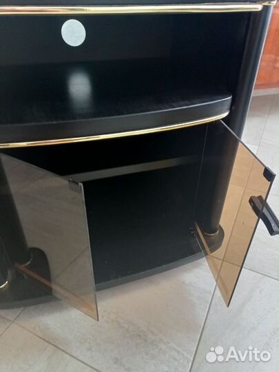 Тумбочка под телевизор