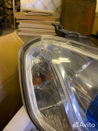Фара правая ксенон Zotye T600