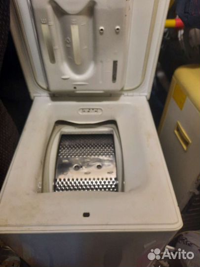 Стиральная машина с верхней загрузкой