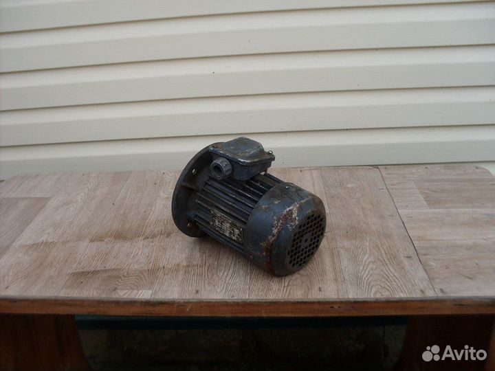 Электродвигатель