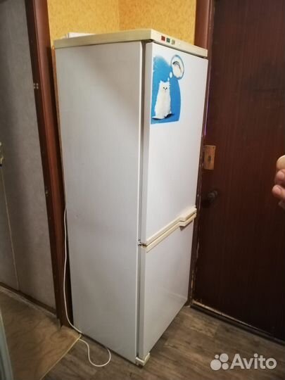 Холодильник атлант бу