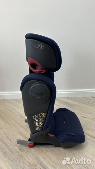 Автокресло Britax Romer isofix