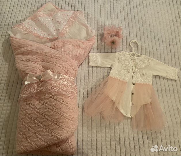 Комплект на выписку для девочки