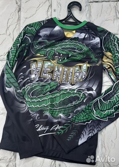 Рашгард Venum