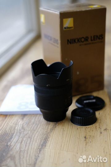 Объектив Nikon 85mm f/1.8G AF-S Nikkor