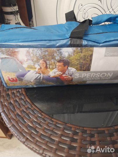Новая палатка 3х местная