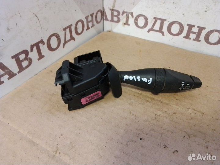 Подрулевой переключатель дворников Ford Fusion 1.4