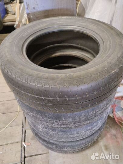 Matador MPS 330 Maxilla 2 205/75 R16 110R