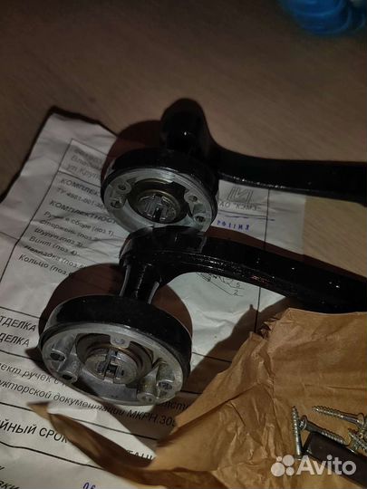 Комплект дверных ручек