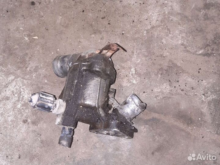 Корпус термостата Mitsubishi space star