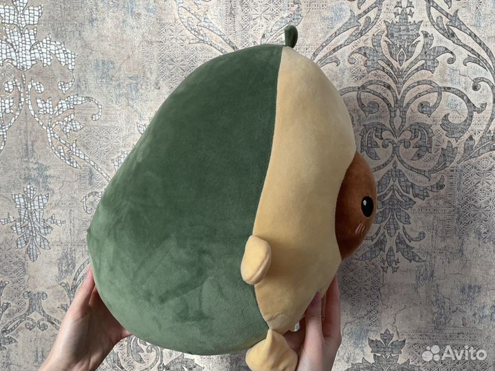 Плюшевый авокадо