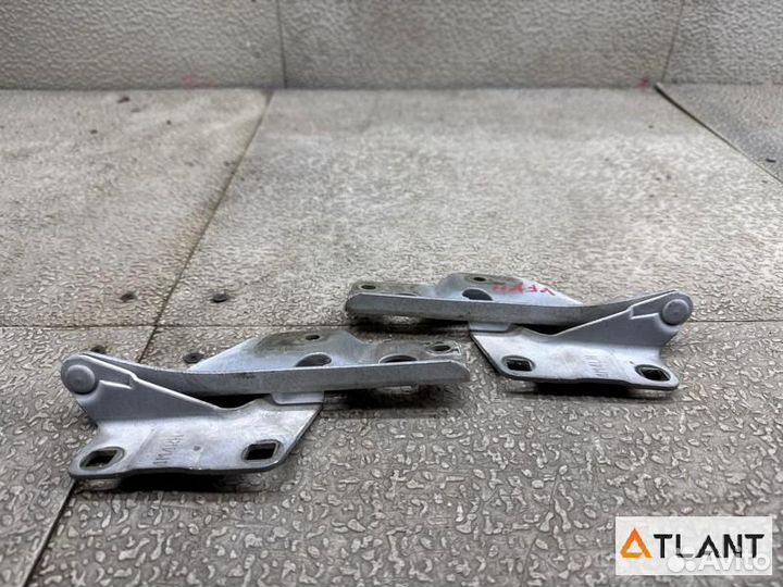 Петля капота nissan AD