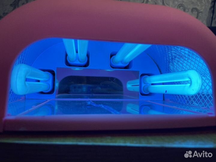 Лампа для сушки ногтей