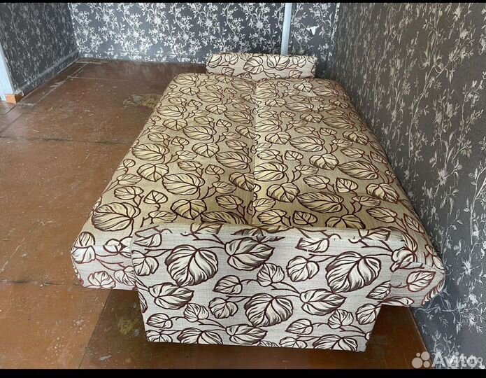 Диван книжка