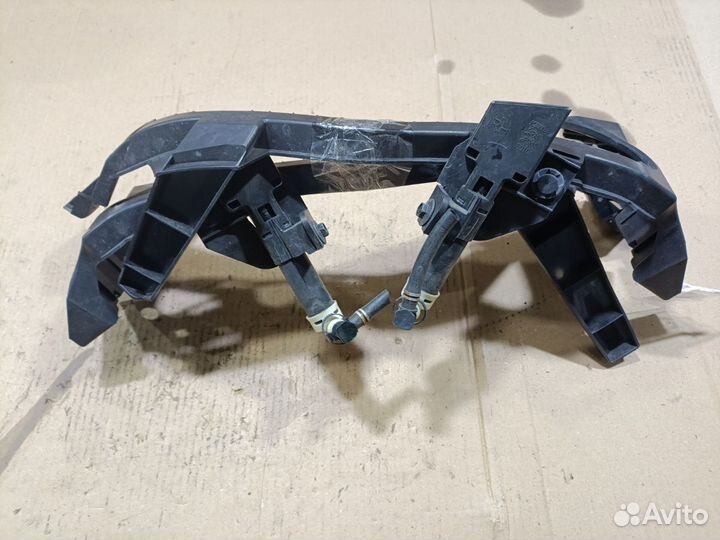 Крепление бампера Subaru Impreza GP2 (Переднее)