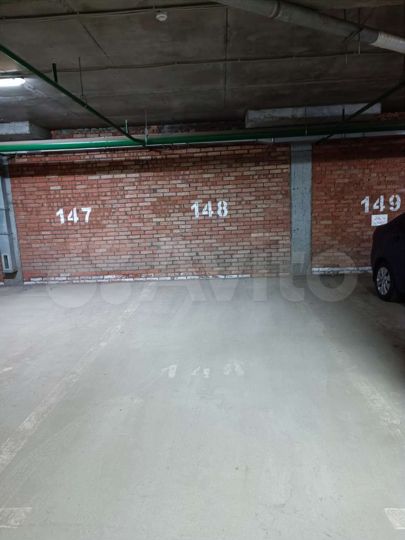 Машиноместо, 18 м²