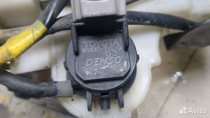 Бачок омывателя Toyota Land Cruiser Prado (150) - 2009, 2013