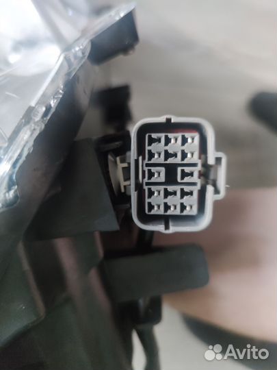 Фара правая на mazda 3 галоген