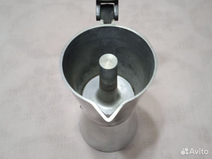 Кофеварка гейзерного типа