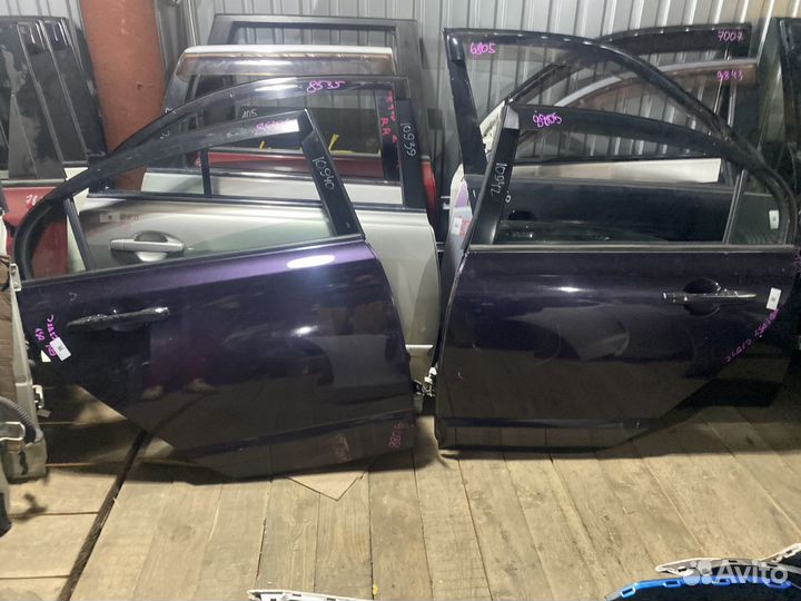 Дверь Honda Civic 4D задняя левая