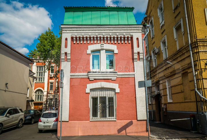 Здание, 400 м²